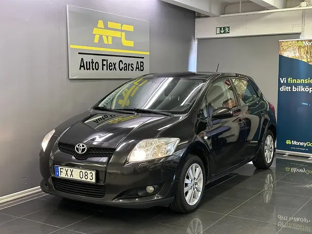 Toyota Auris 5-dörrar 1.6 Dual VVT-i Nybesiktad | Nyckelfri | S+V