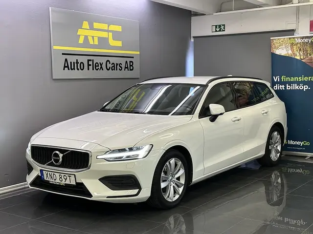Volvo V60 D3 Geartronic Momentum | NYKAMREM | ADAPTIV | SENSOR |